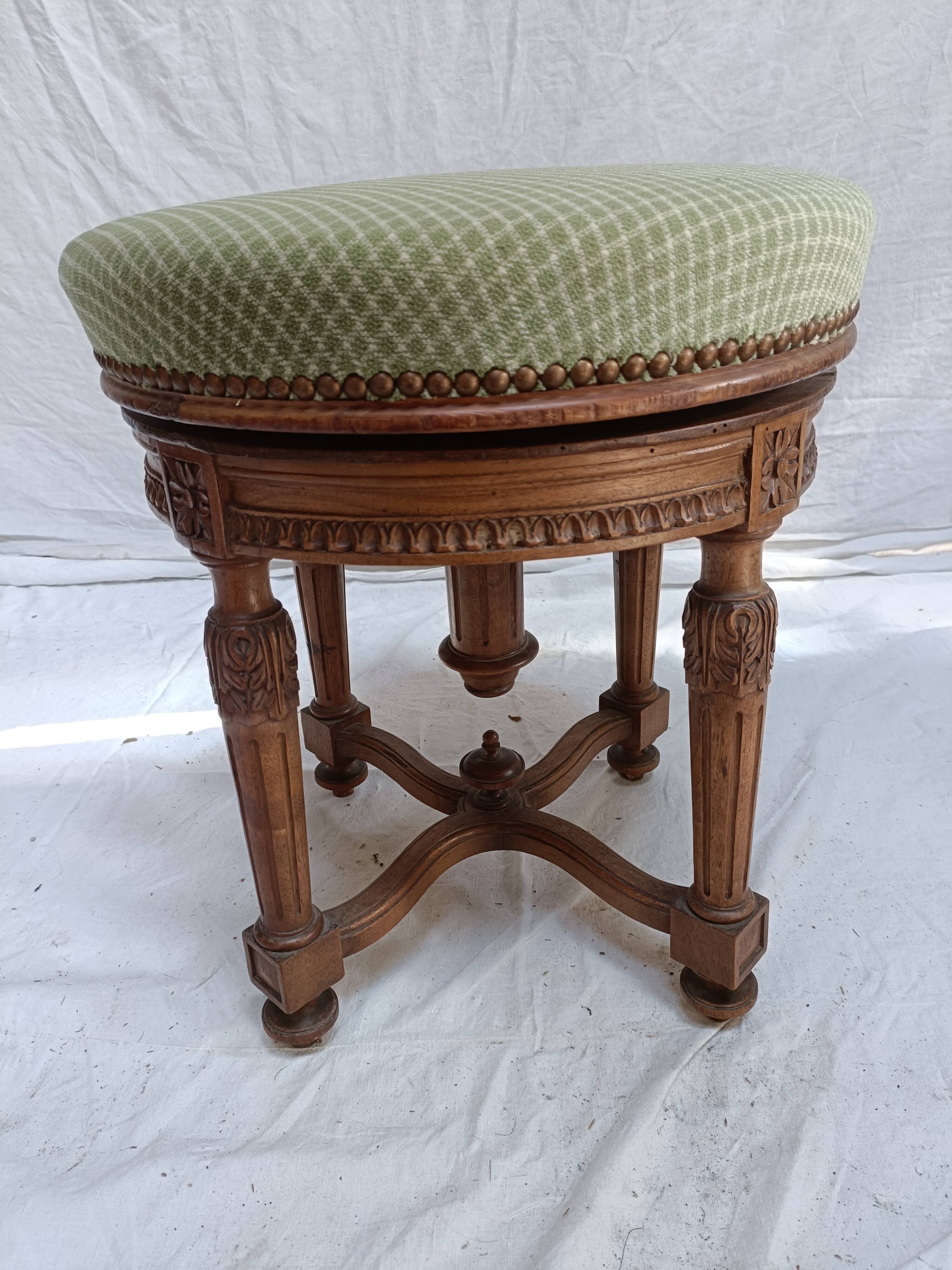 Louis XVI style piano stool in walnut