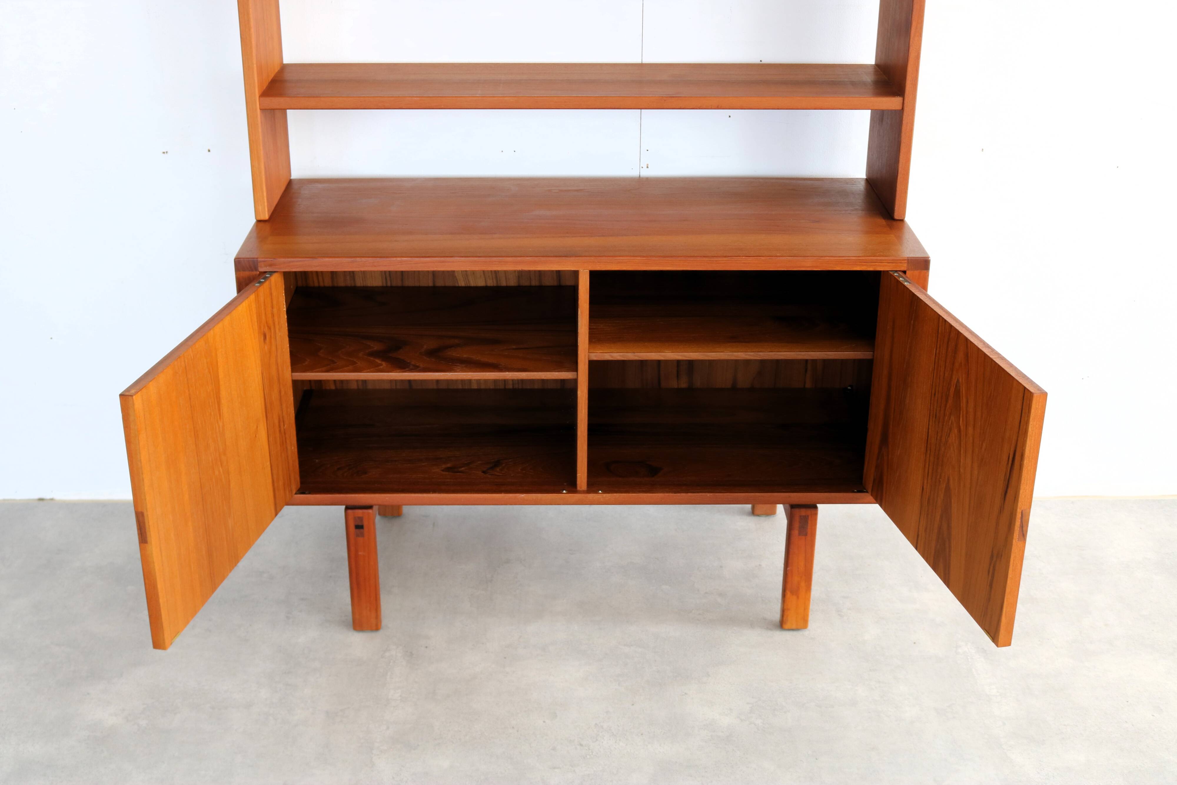 Vintage bookcase | wall cabinet | 60s | Swedish