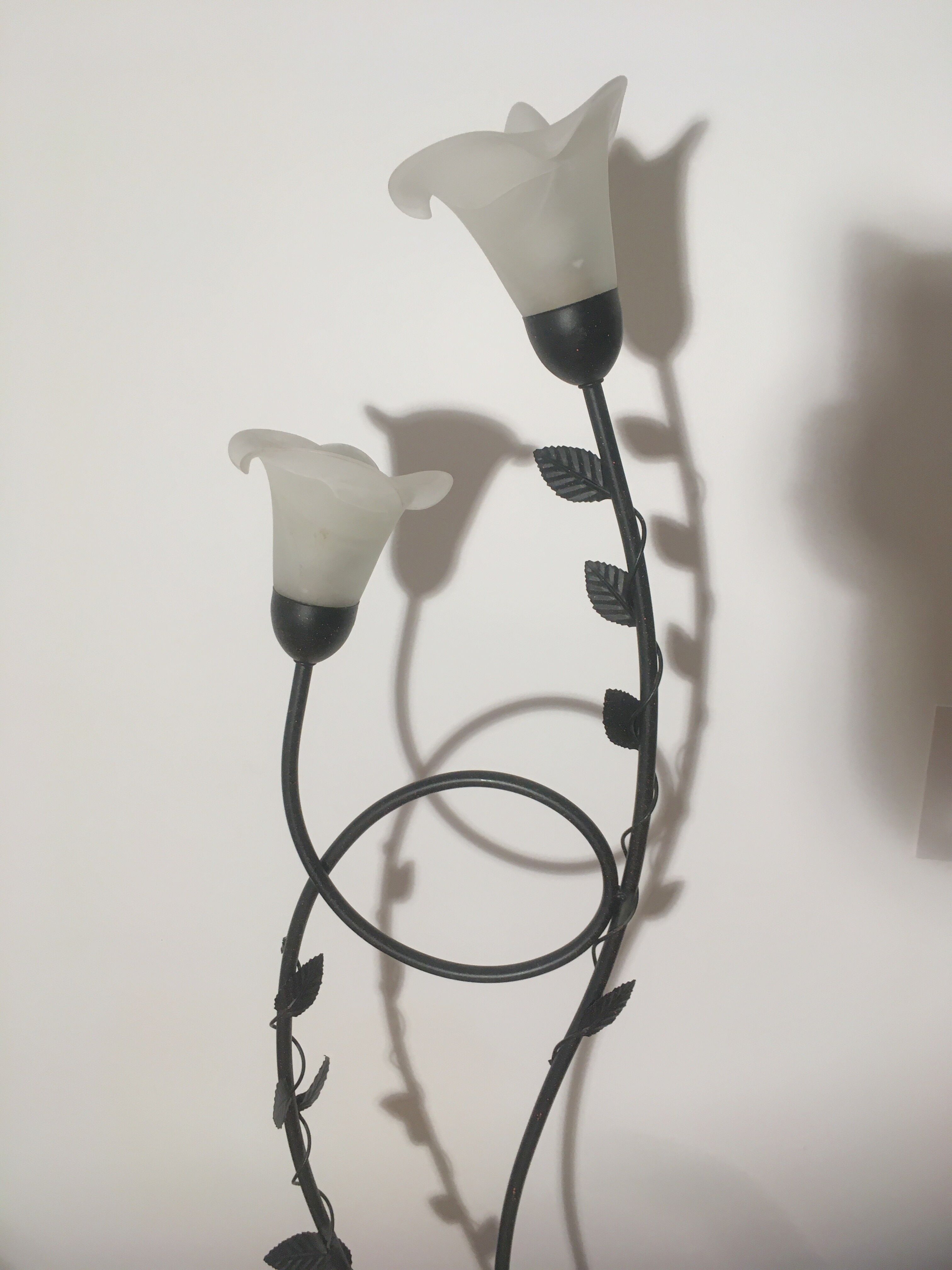 1920s-style lamppost