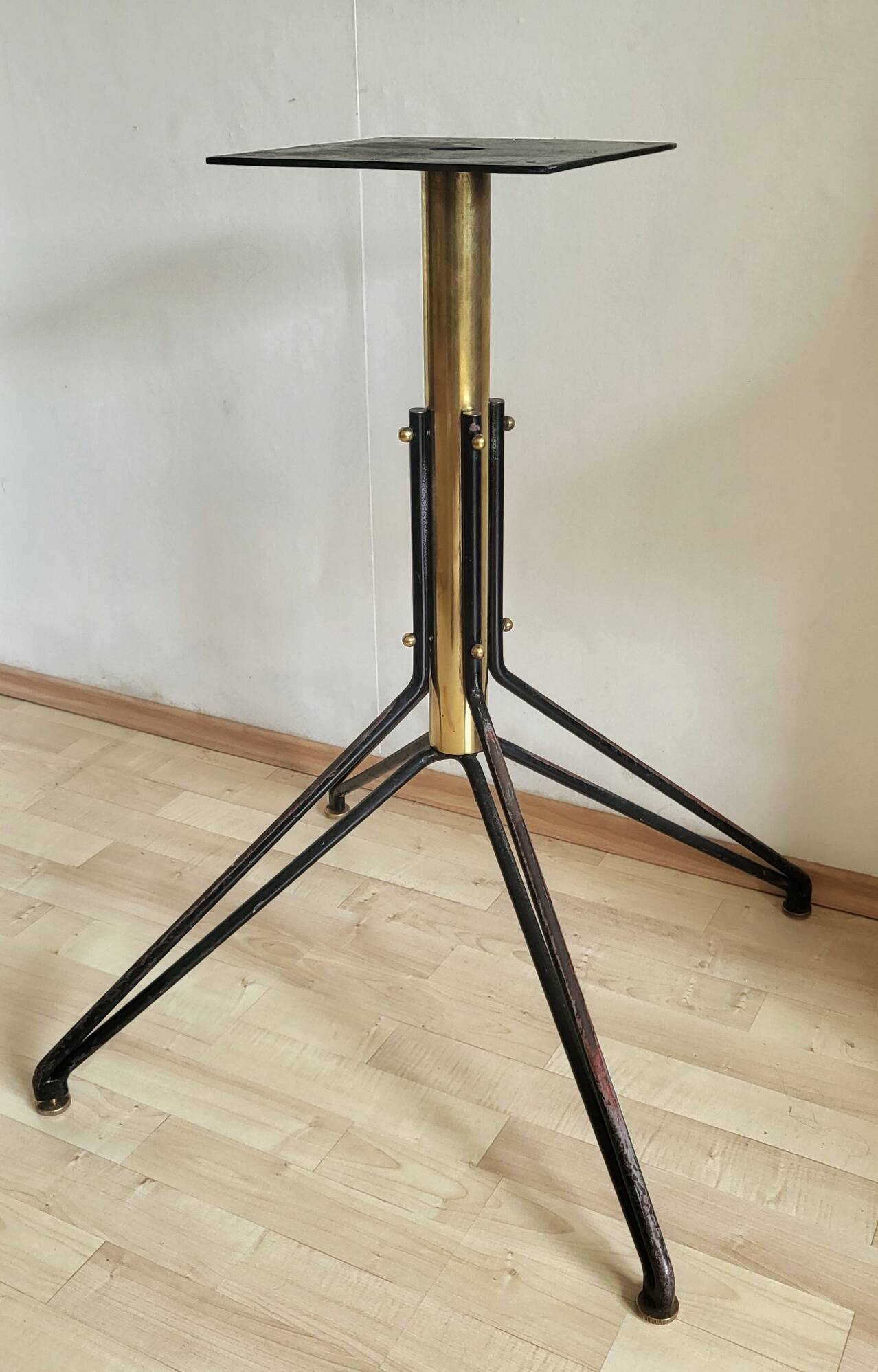 1950's Italian centre/dining table.