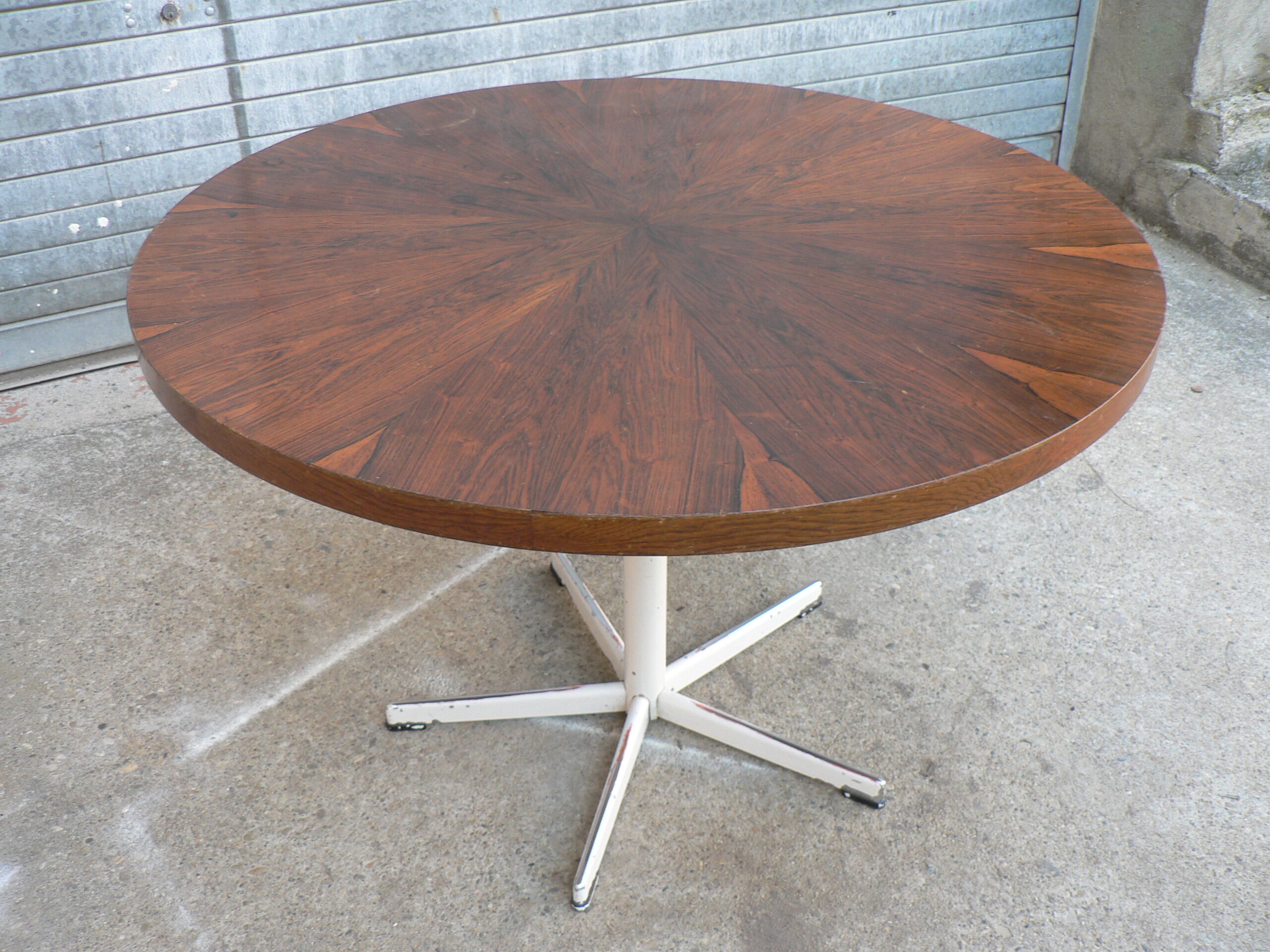 Table ronde vintage en palissandre