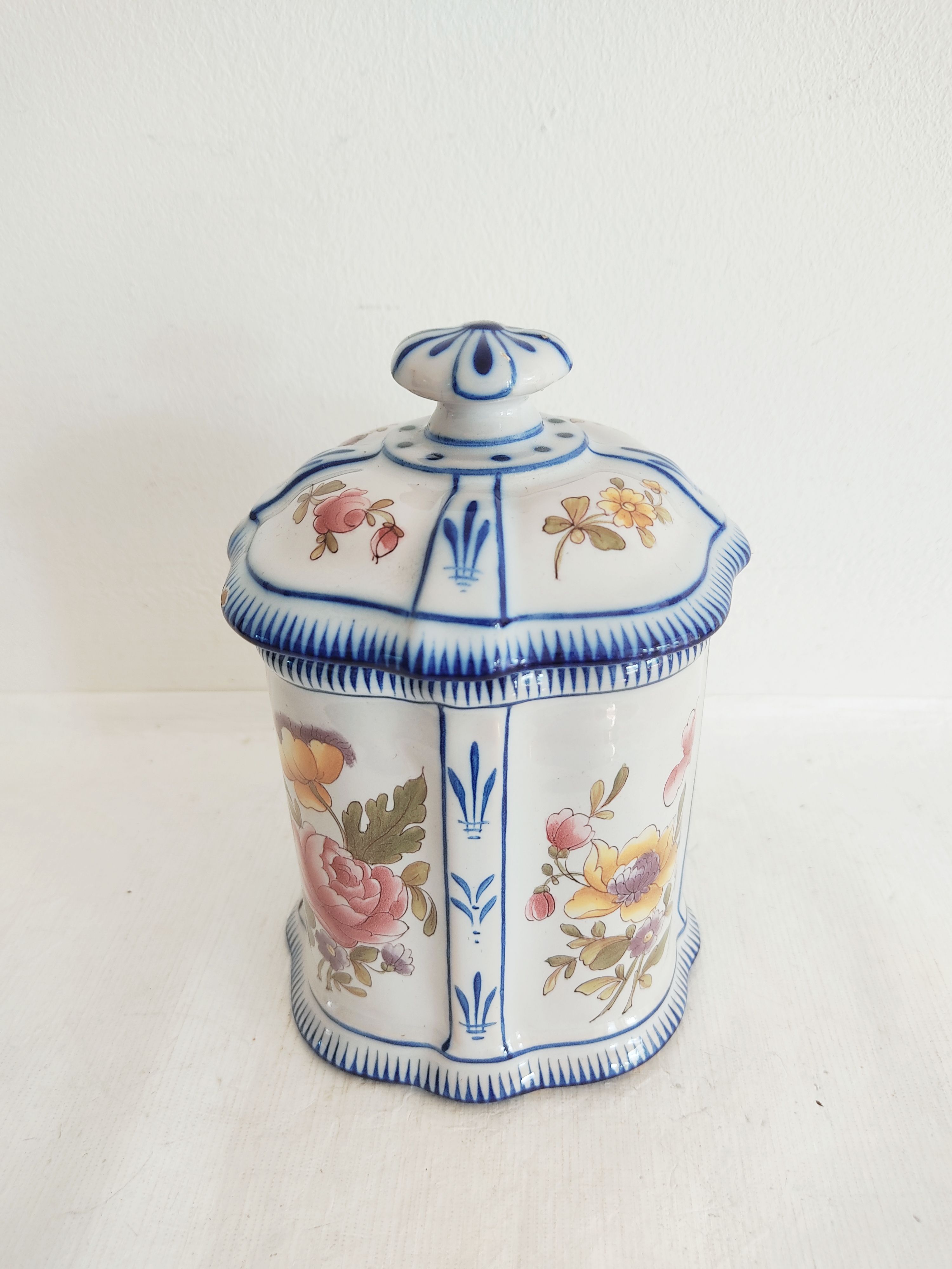 Earthenware box decoration of flowers Faience factory of Charolles
