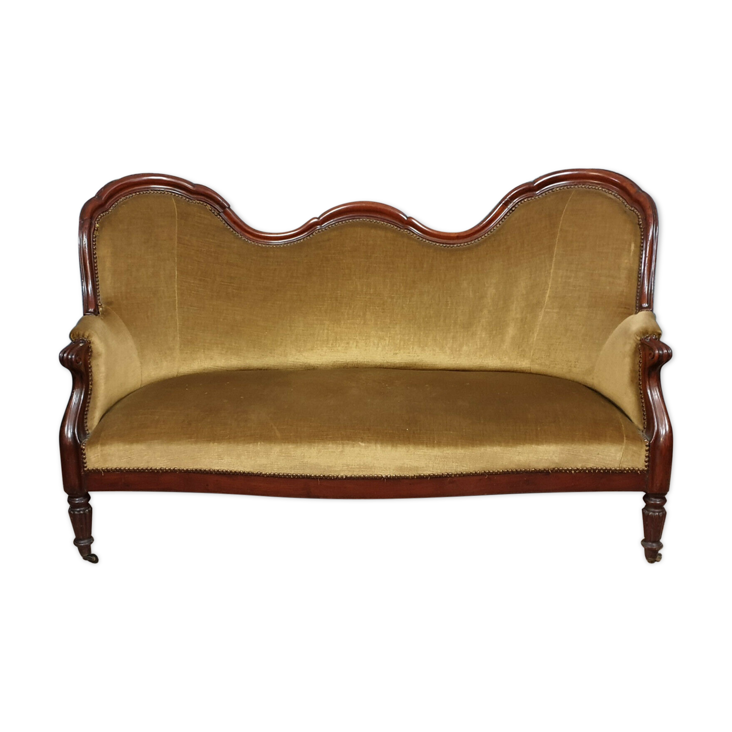 Napoleon III-era seating in mahogany and Genoa velvet around 1850