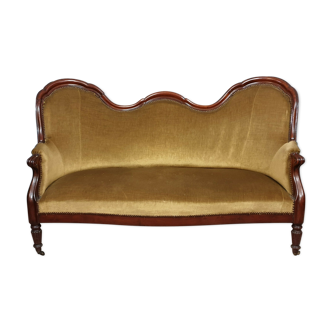 Napoleon III-era seating in mahogany and Genoa velvet around 1850