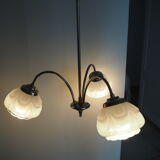 Suspension 3 feux en laiton et globe en verre blanc des années 1950-1960