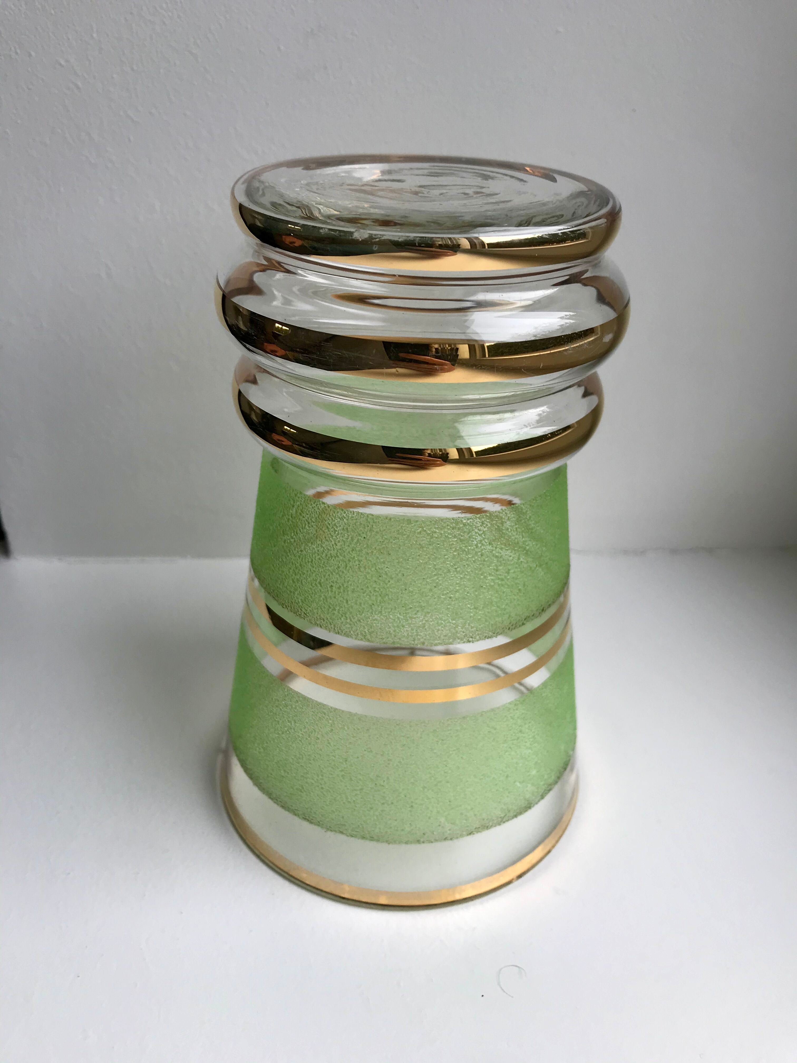 Vase en granité vert années 60