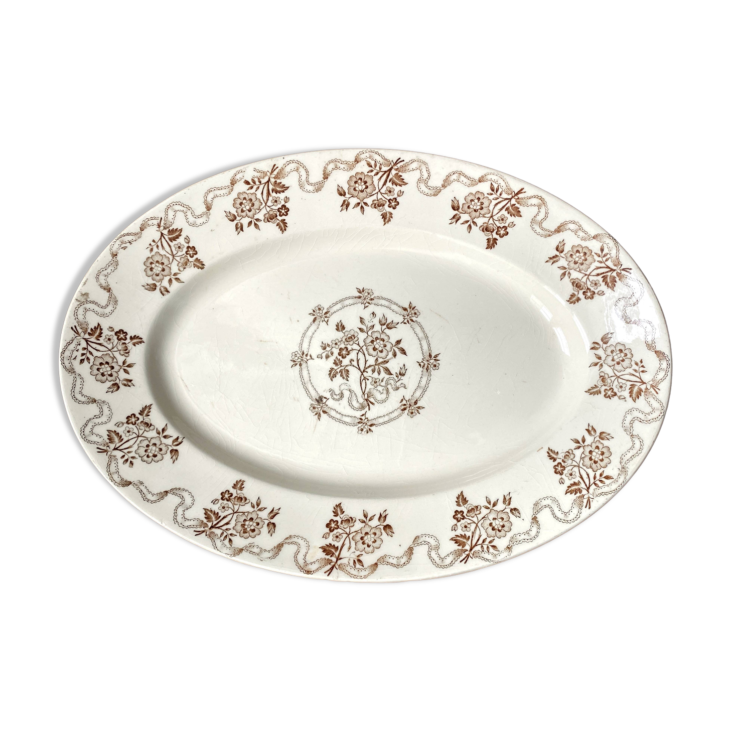 Oval serving dish in Terre de Fer Gien earthenware with Osborne Sepia decor