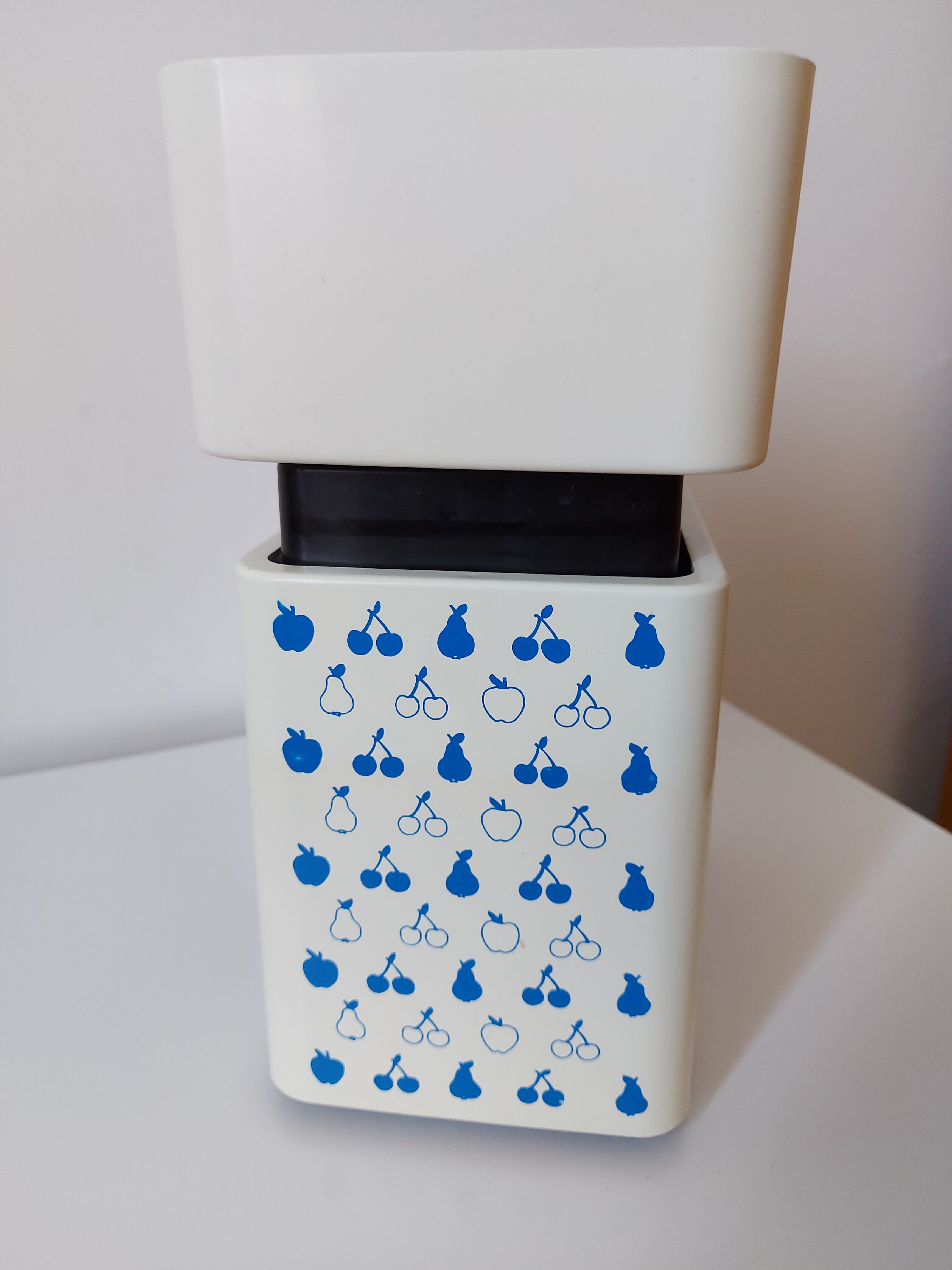 Vintage terraillon scale