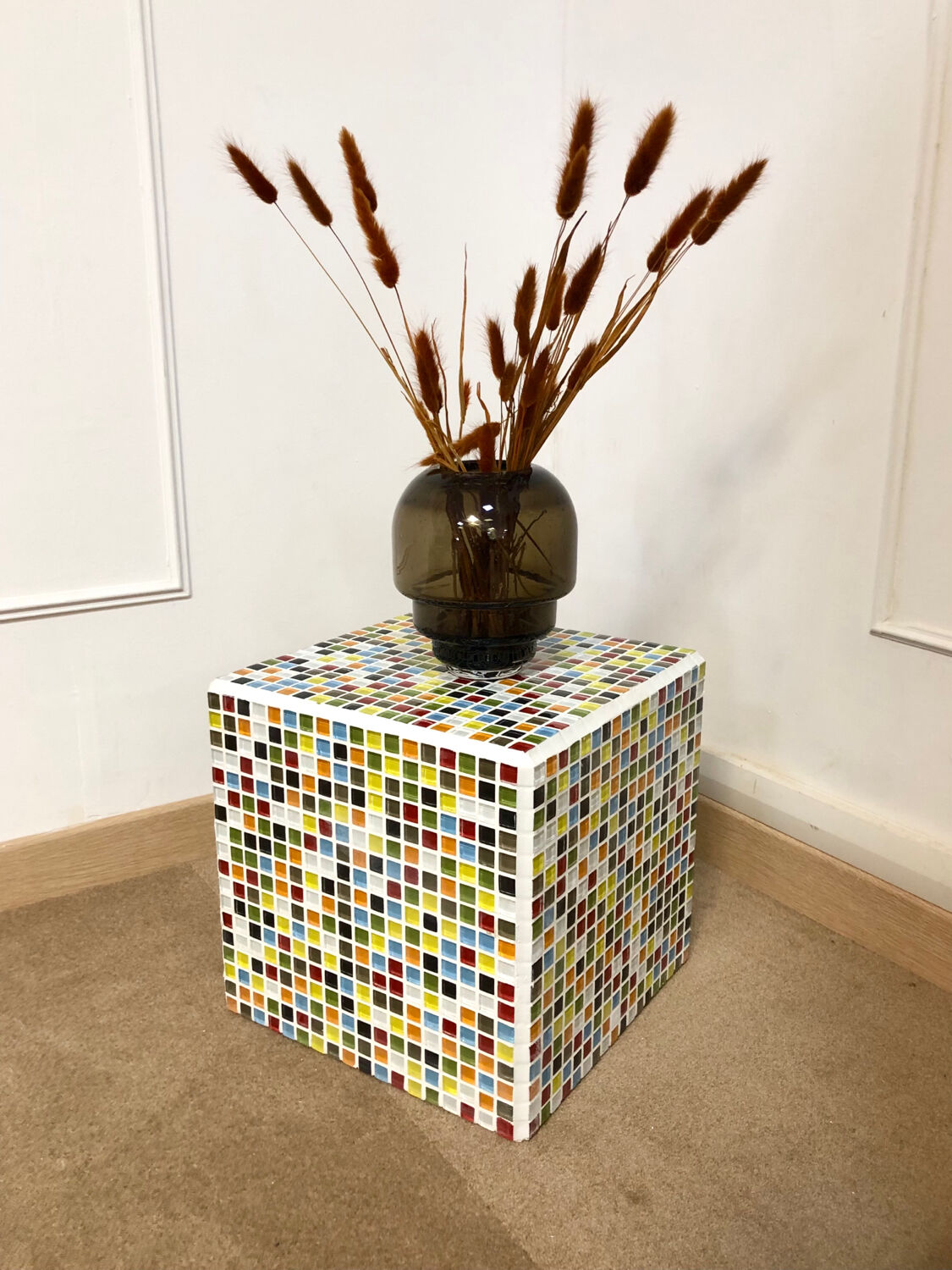 Multicolored ceramic cube