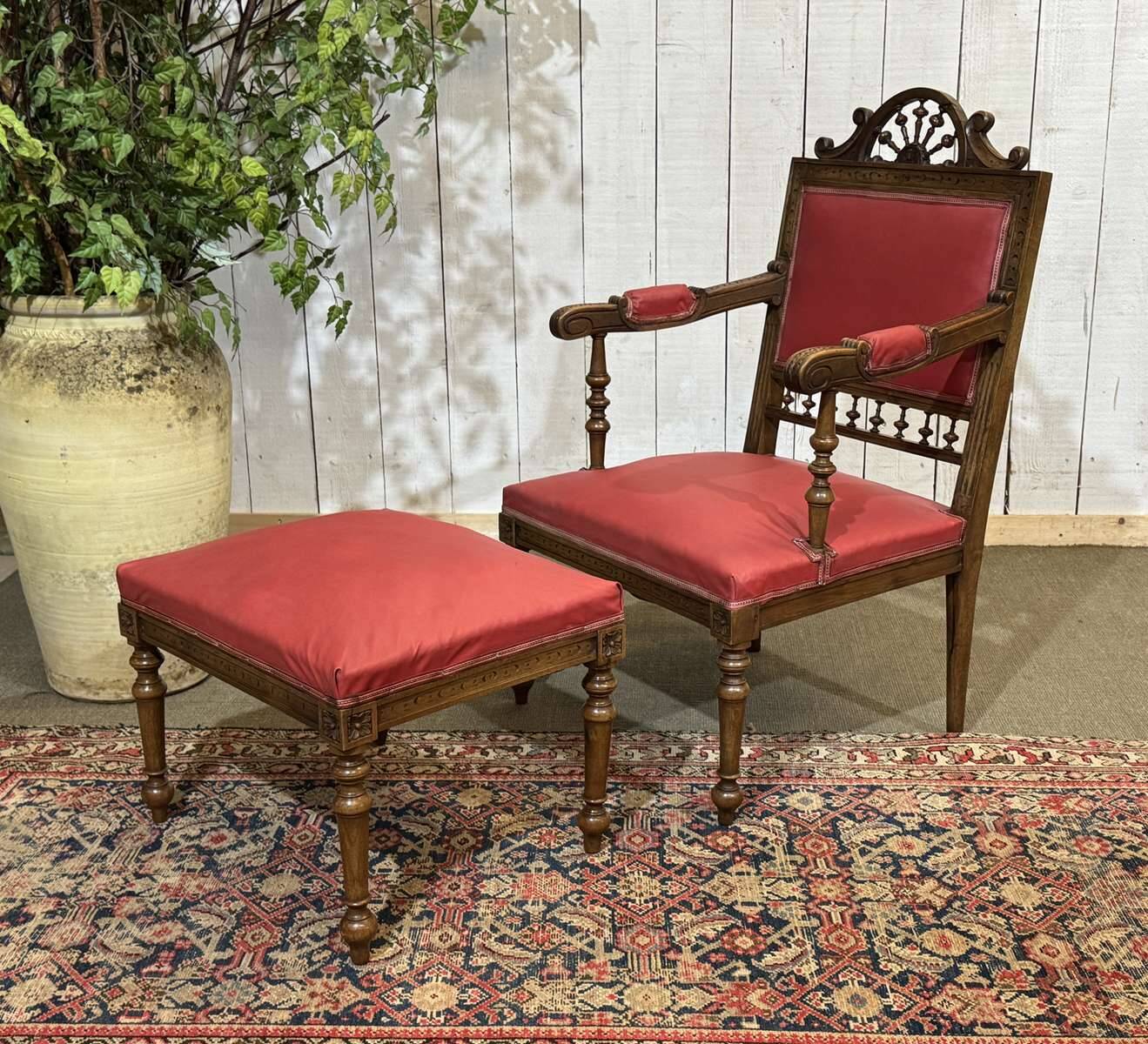 Breton armchair and its footrest from the 1930s.