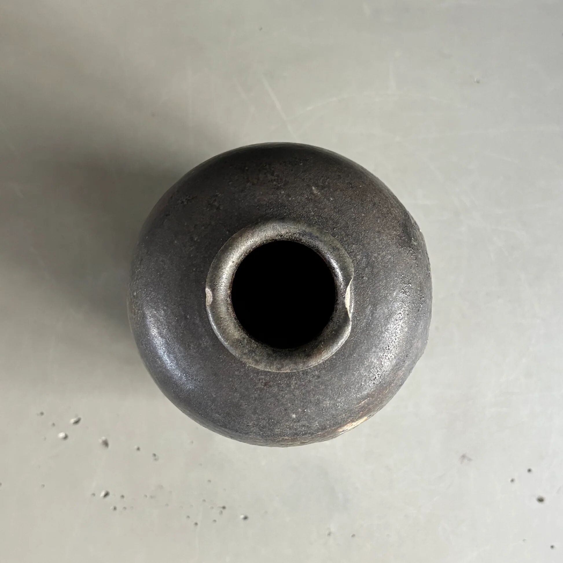 Vase en grès signé Carlos Delsaux – Belgique, vers 1925-1935