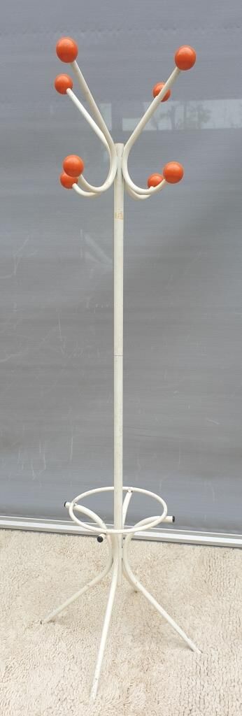 Rotating coat racks 8 balls orange casimir 1970