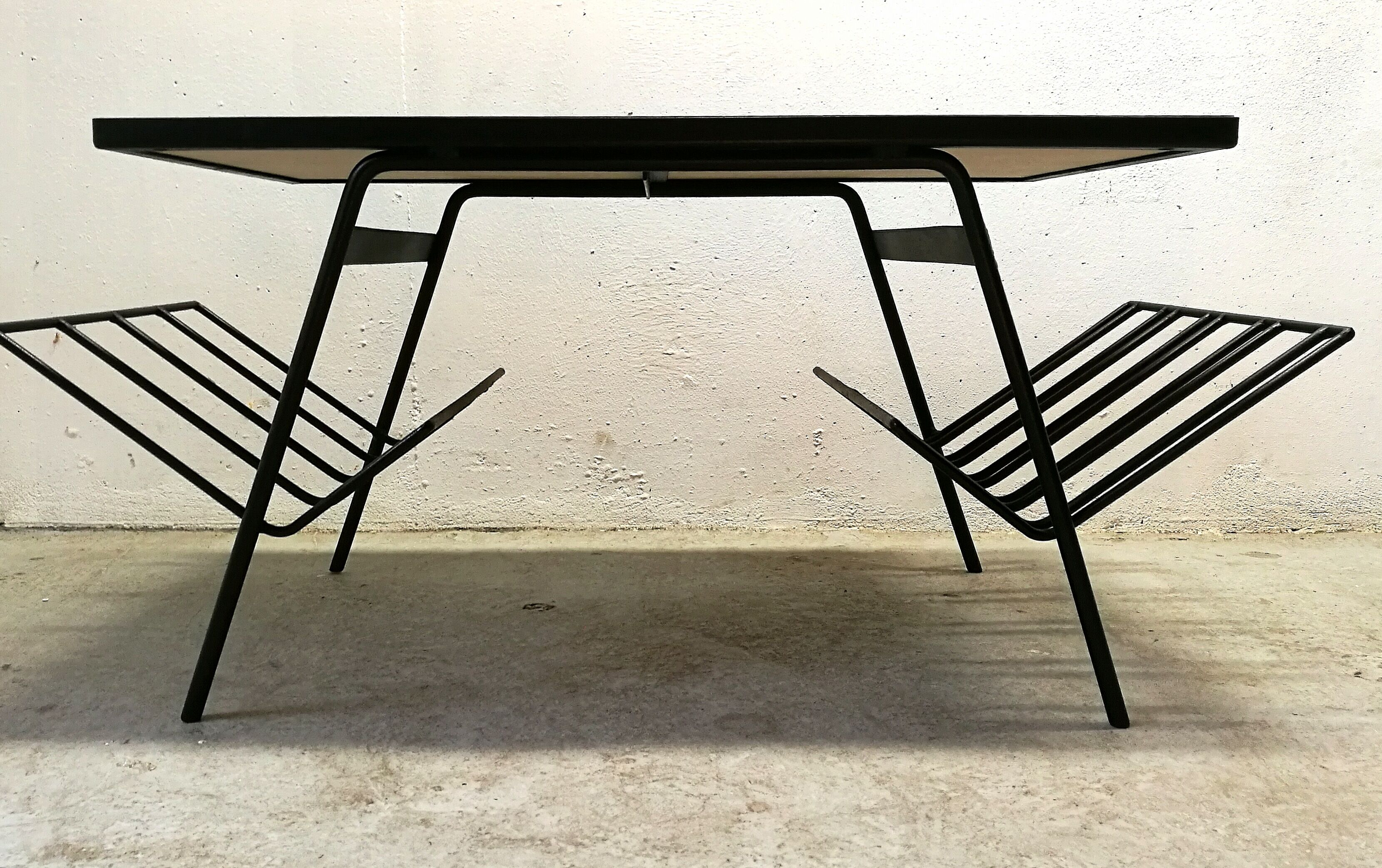 Low table 60s black and wood