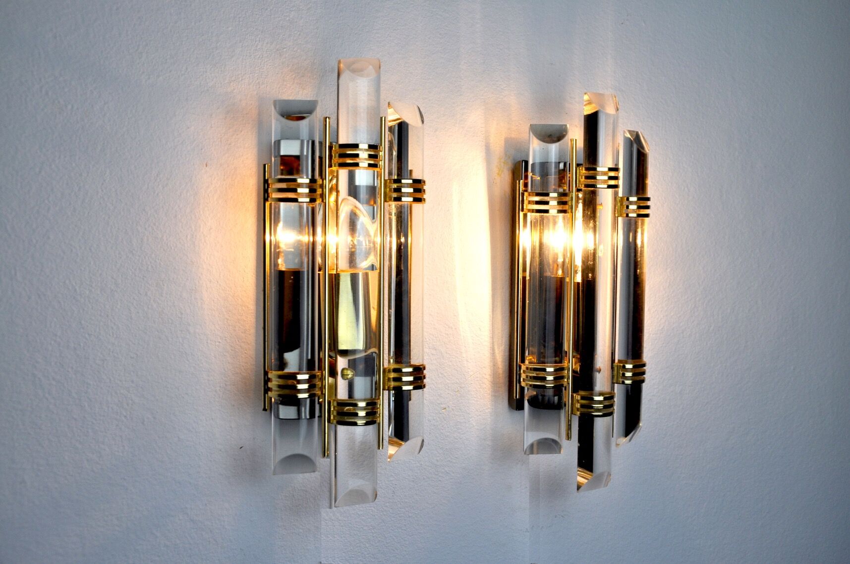Pair of Venini sconces, Italy, 1980