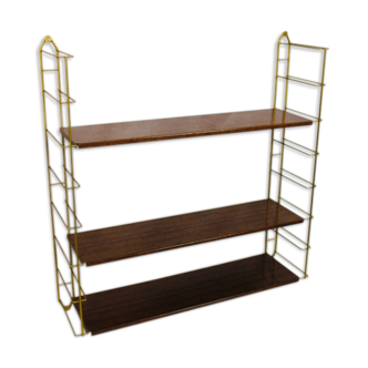 String shelf