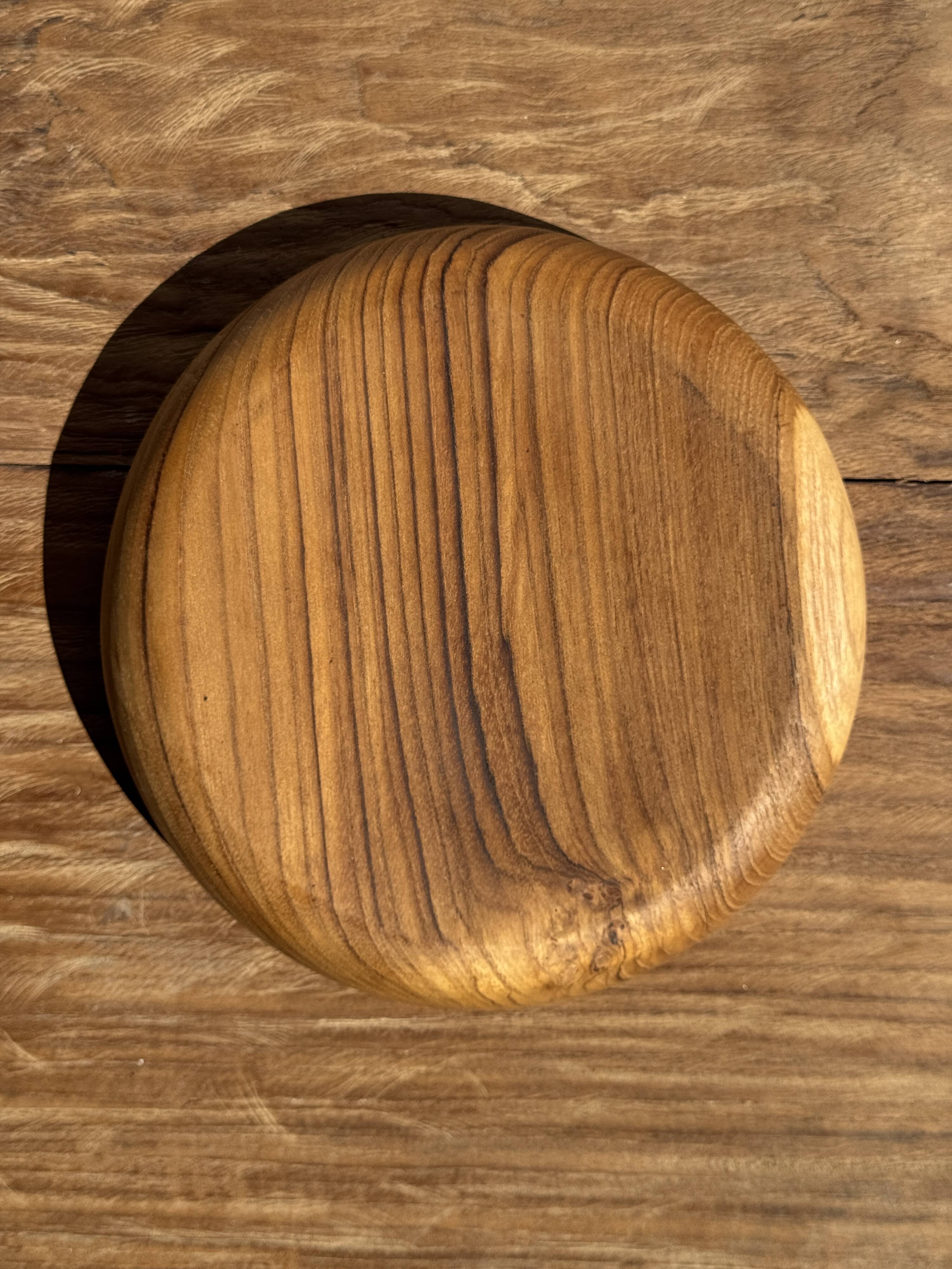 Bowl, cut or presentation plate in monoxyle teak D21 H5