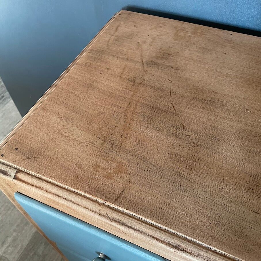 Chest of drawers foot mustache