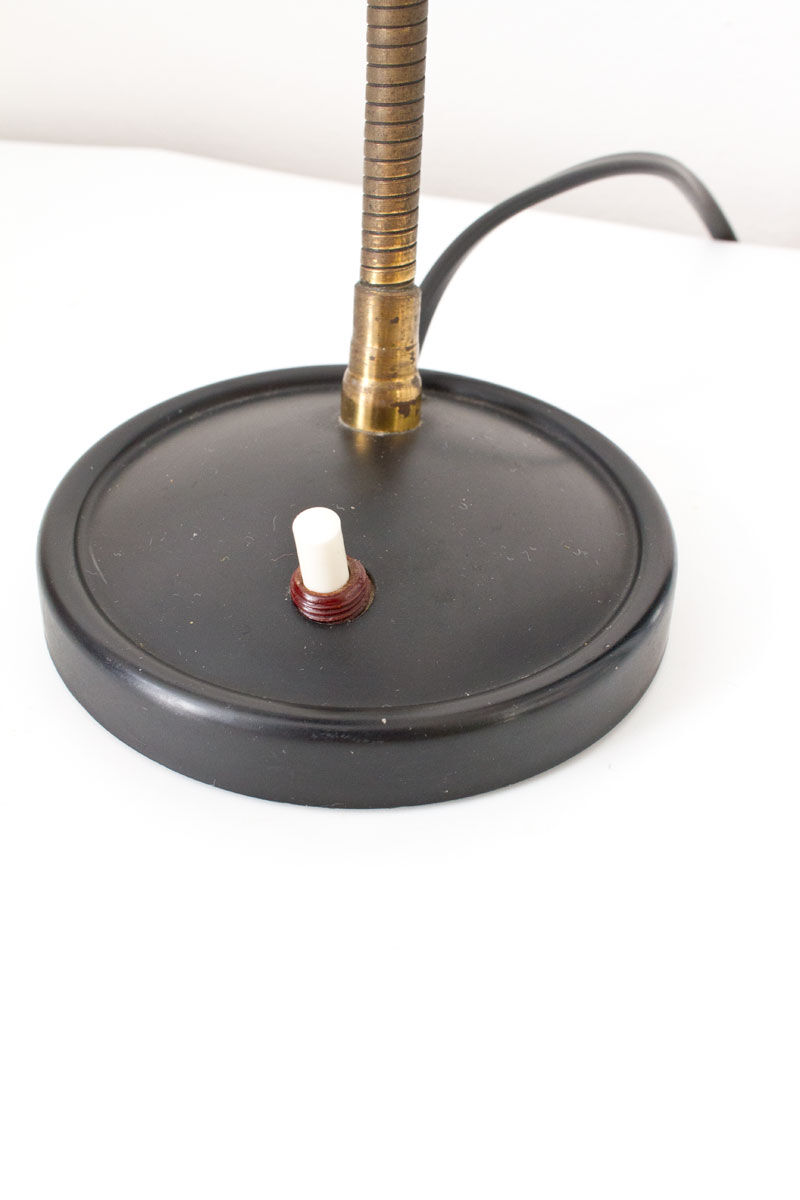 Black lamp