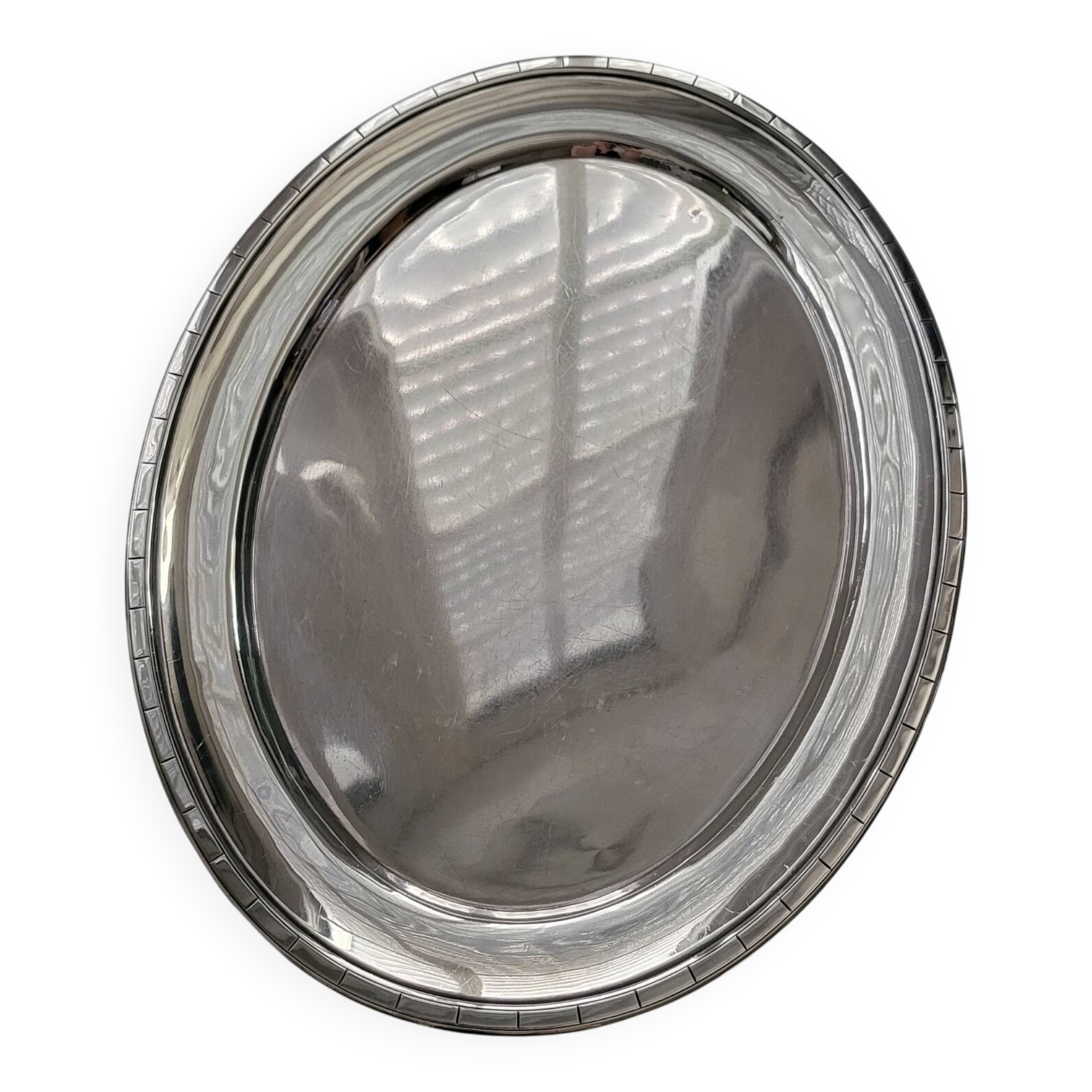 Large oval serving platter in silver-plated metal by Ravinet d'Enfert.
