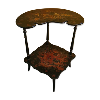 Antique Corner Table Japanese Lacquerware, late 1800s.