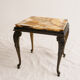 Table d’appoint vintage en marbre et finition bronze, style Louis XV