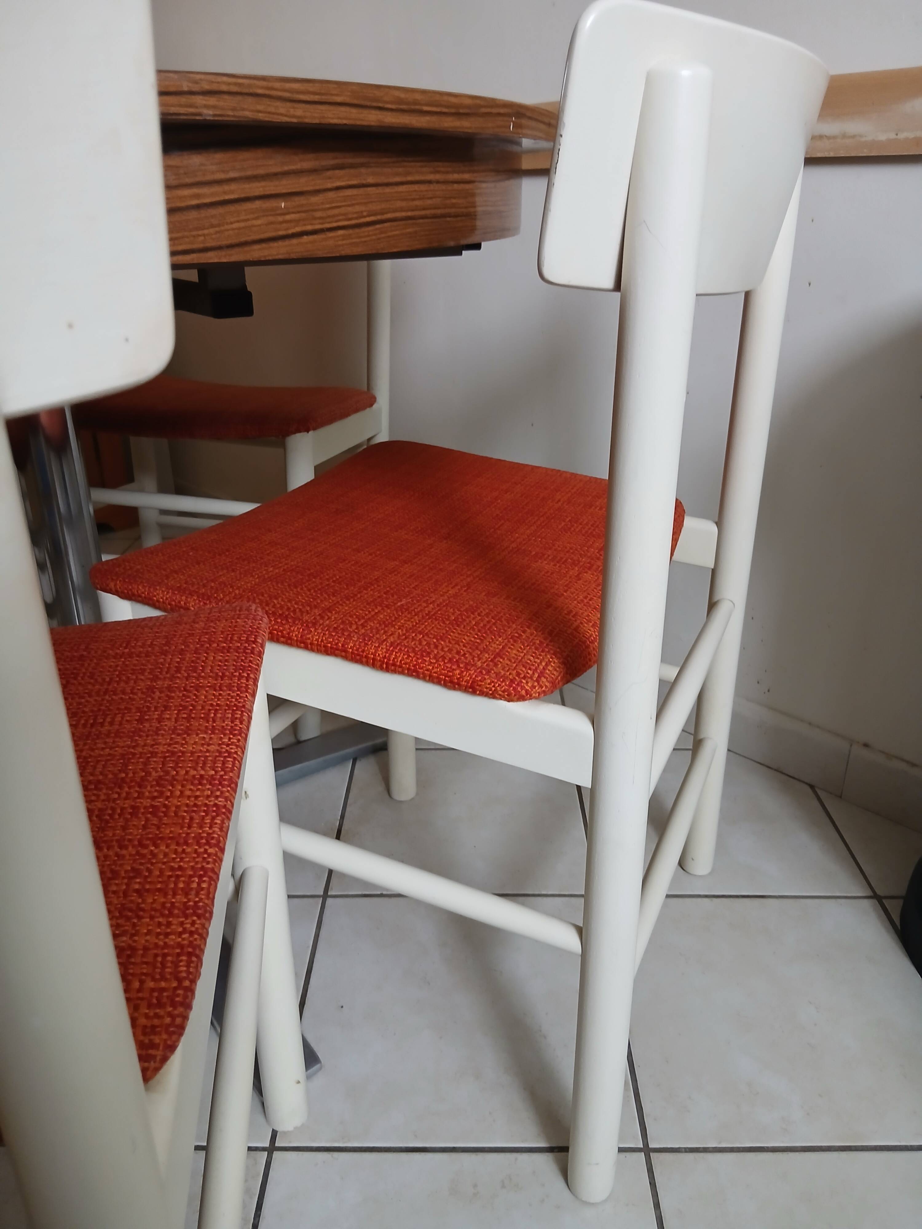 5 chaises scandinaves annees 70 Mobelfabrik Sfarstrup