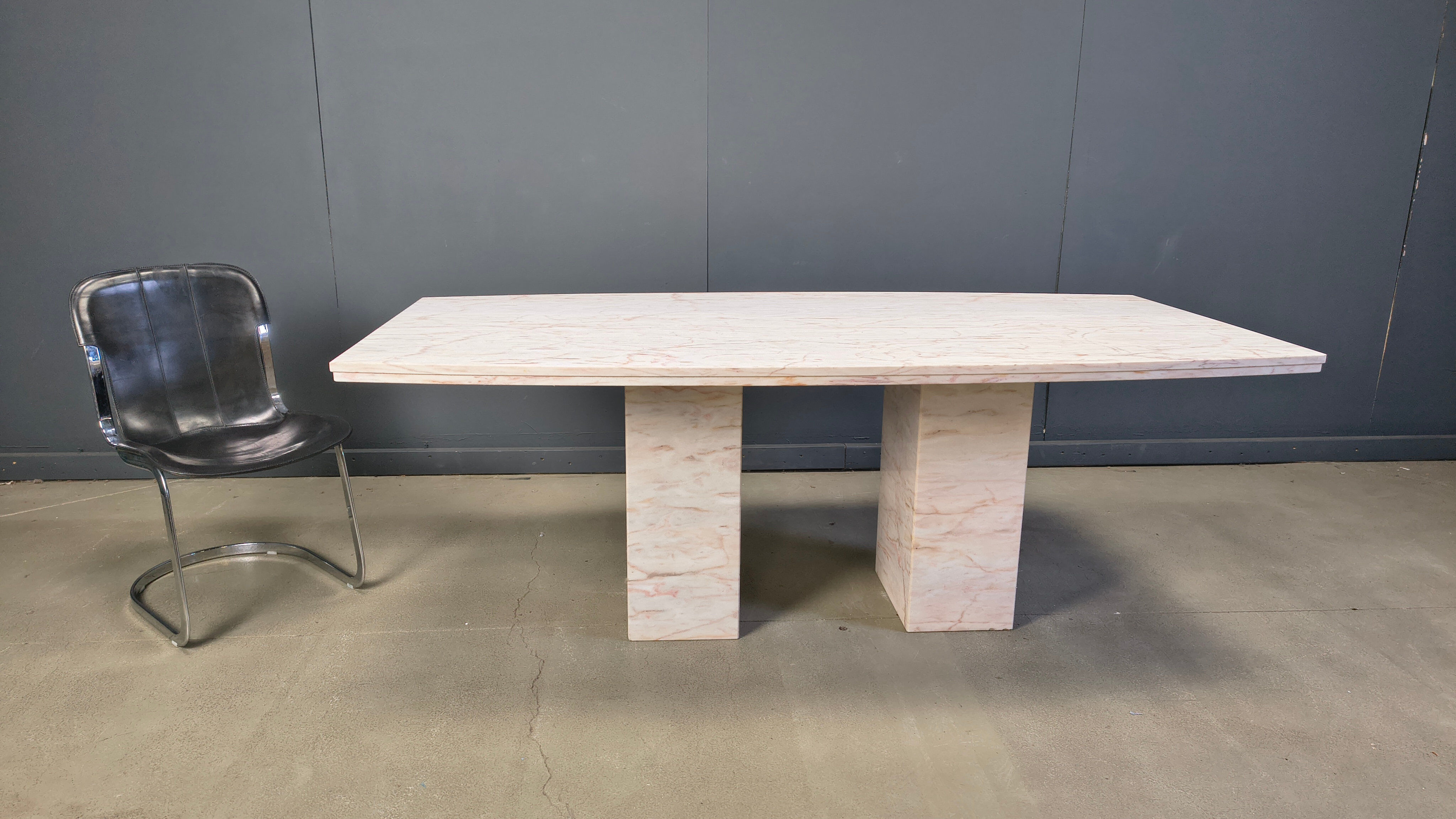 Table à manger en marbre vintage, années 1970