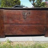 Chest 19th solid oak completely renovated, wax and patinated in the old