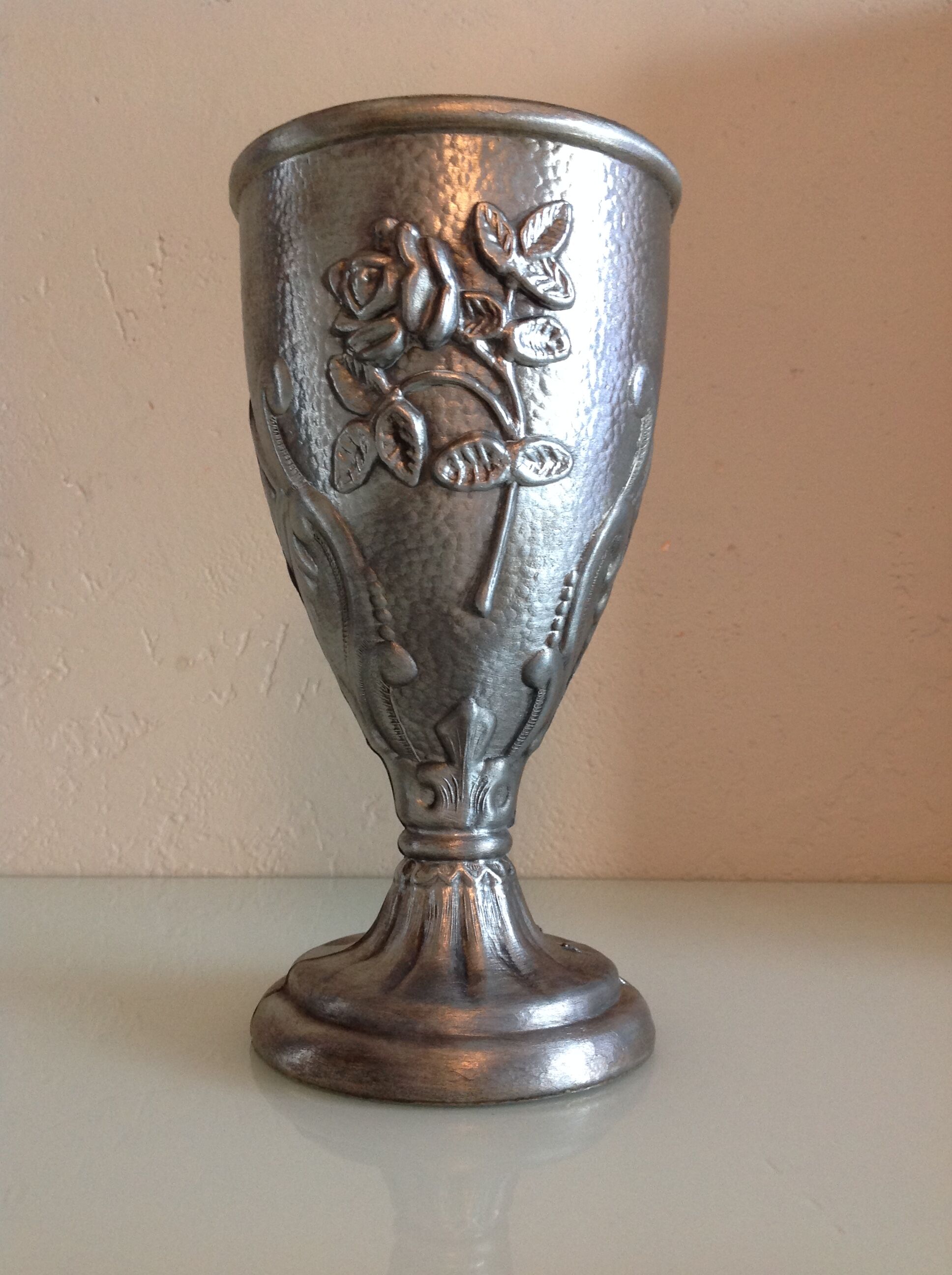 Art Deco style cup vase