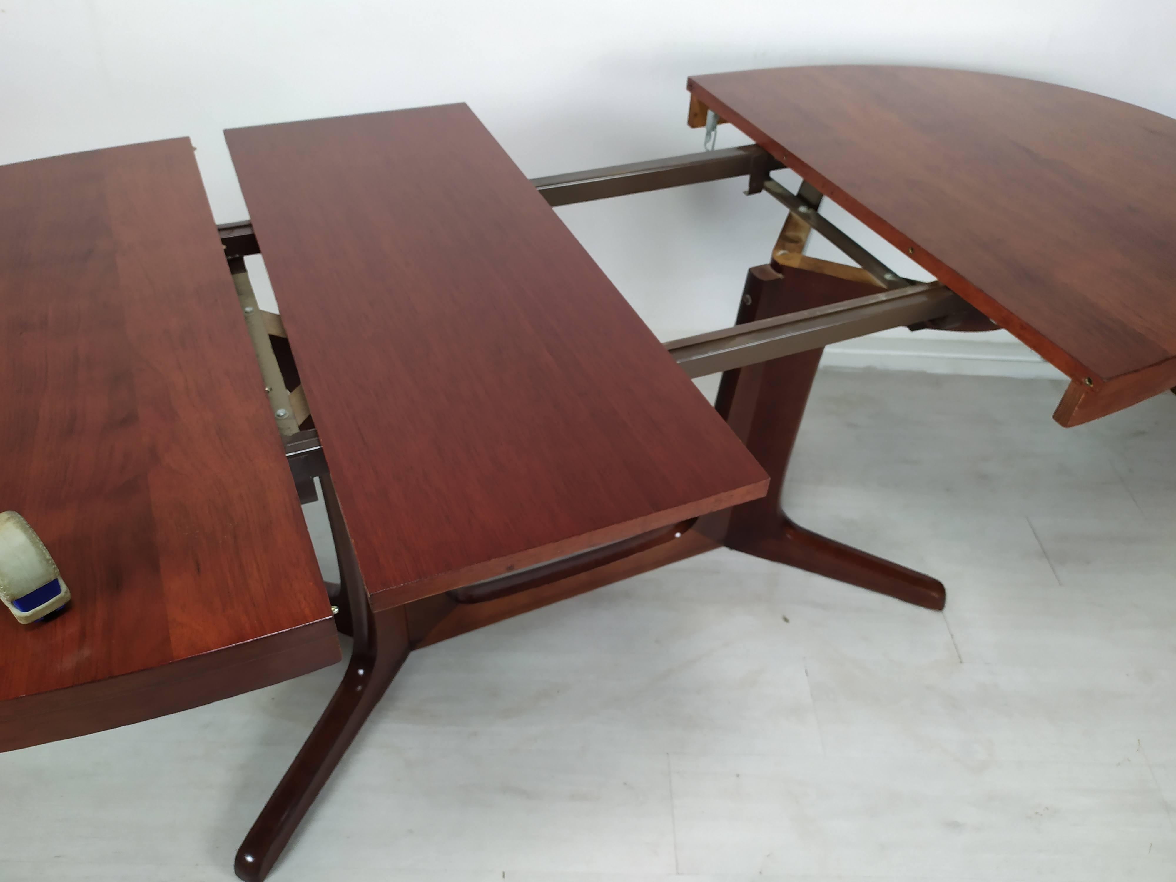 Vintage table baumann