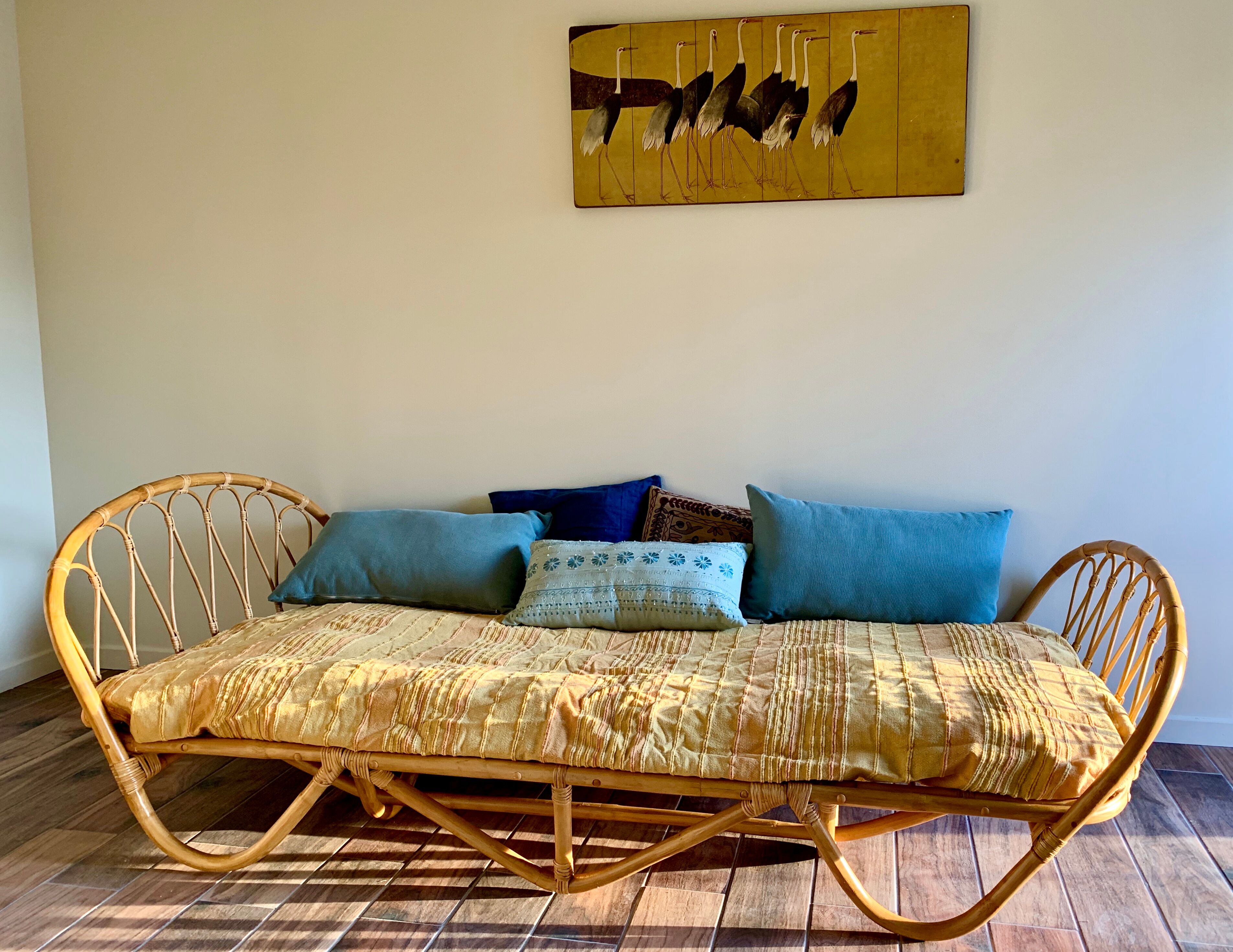 Rattan bench bed