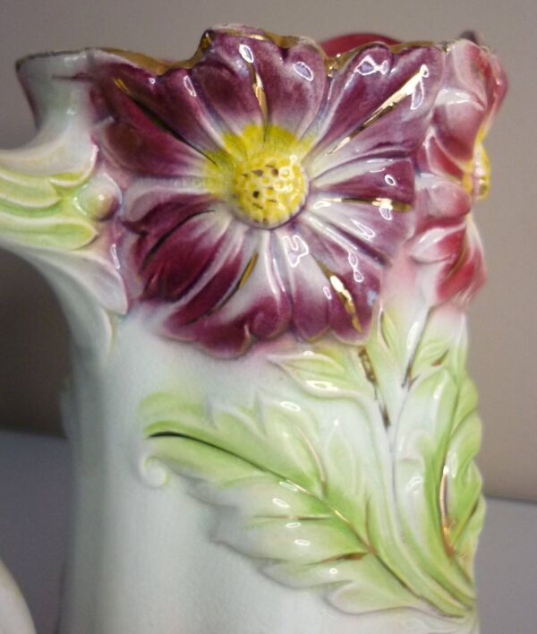 Pichet barbotine, faïencerie Onnaing, céramique art nouveau, modèle n° 790