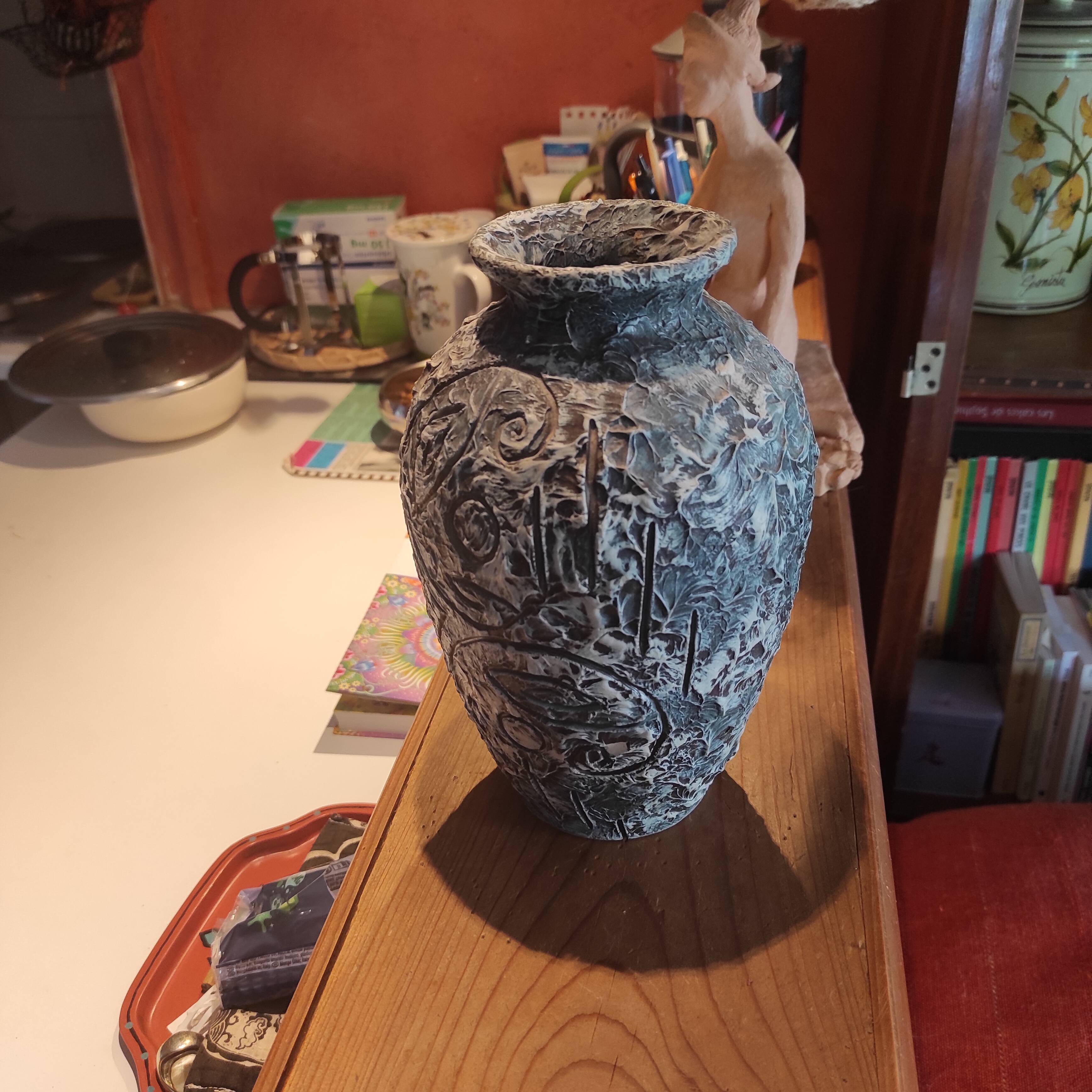 Arroka vase