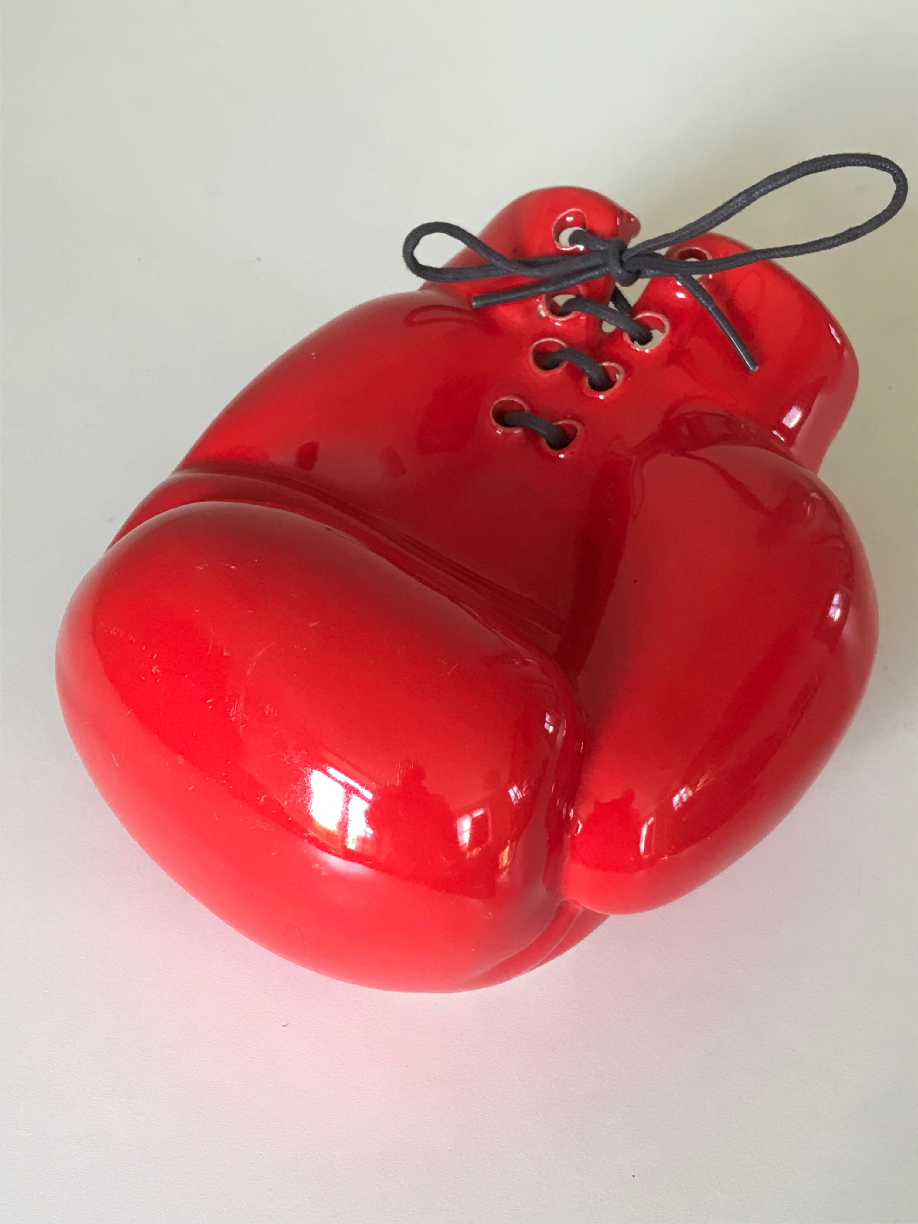 Ceramic boxing glove signed Jc Peiré annees 80