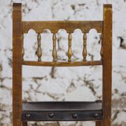 Chaise brutaliste bois et cuir espagnol, 1950