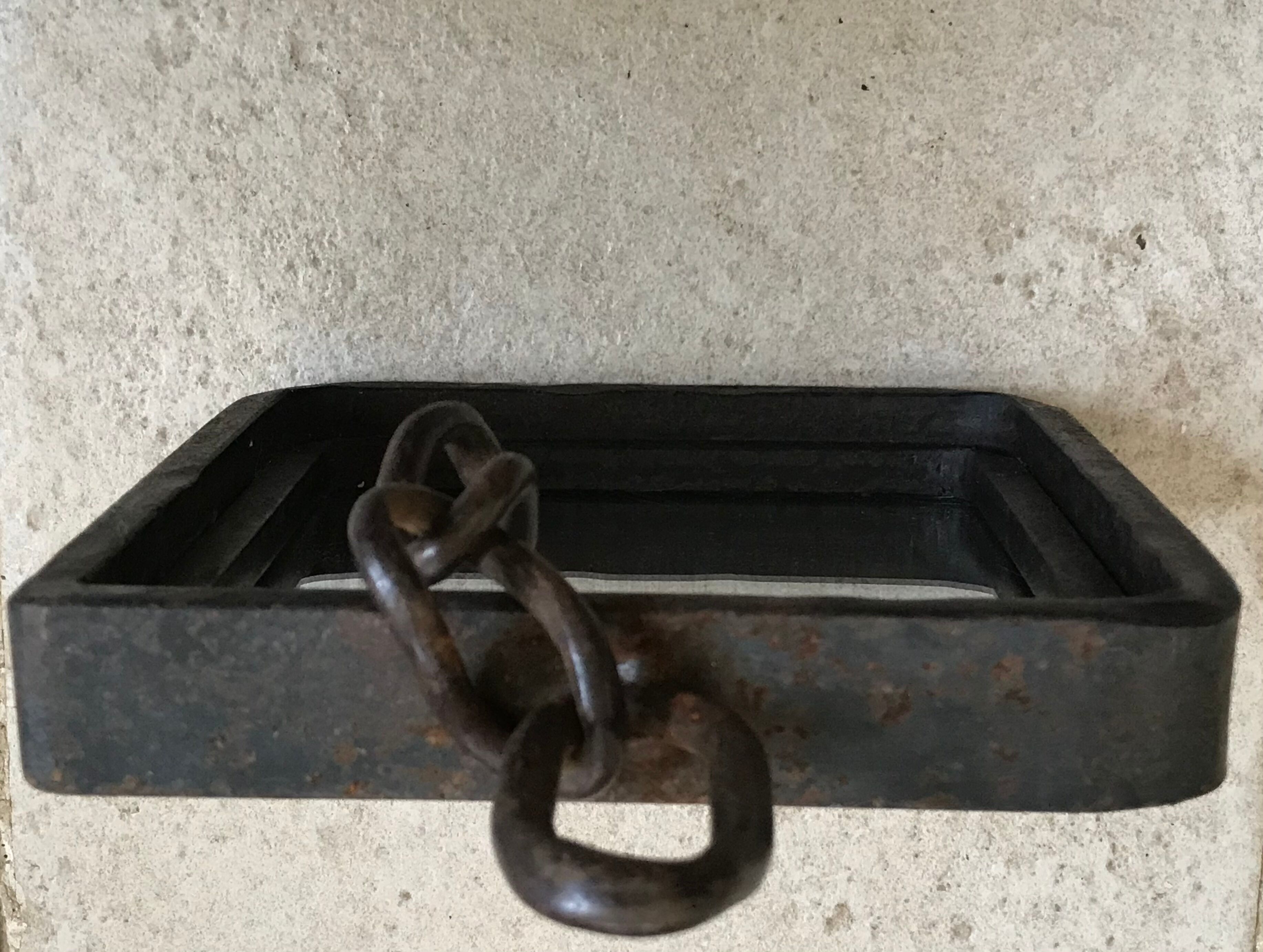 Undue metal mirror 19x34cm