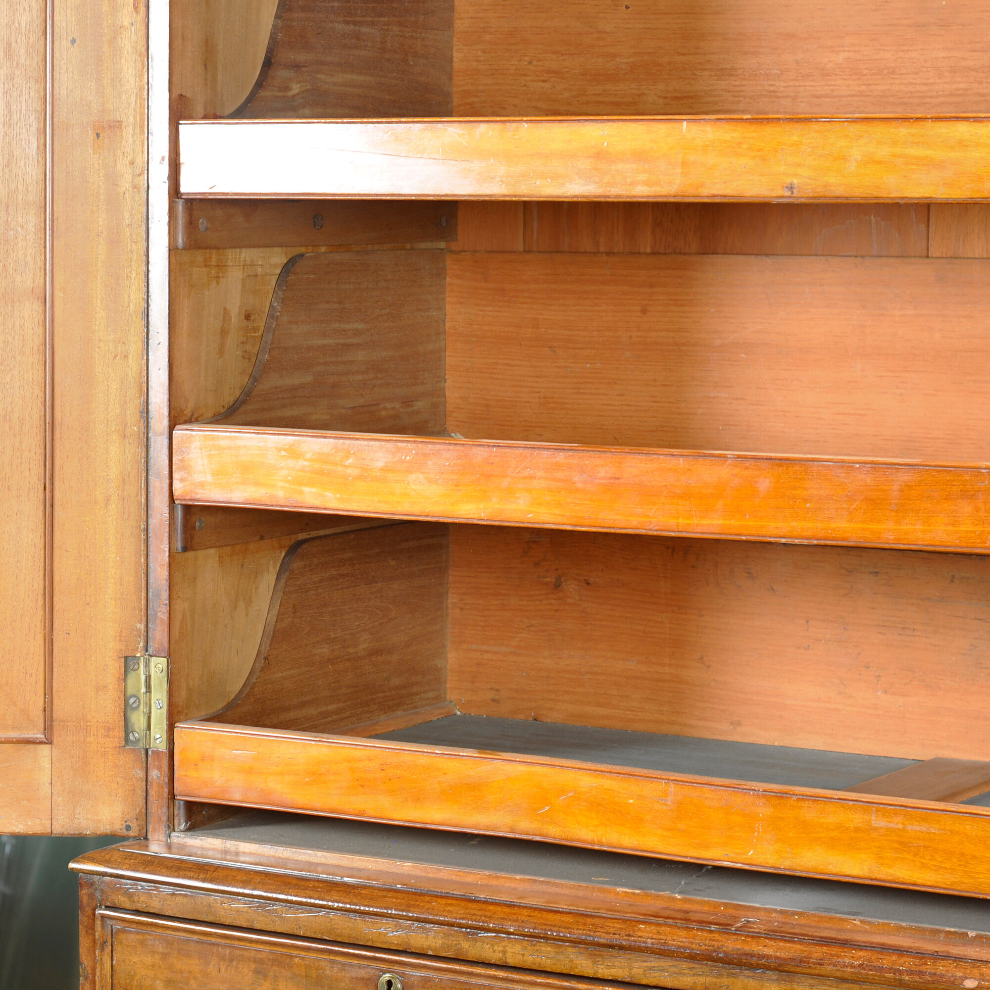 Victorian mahogany cabinet, circa 1860