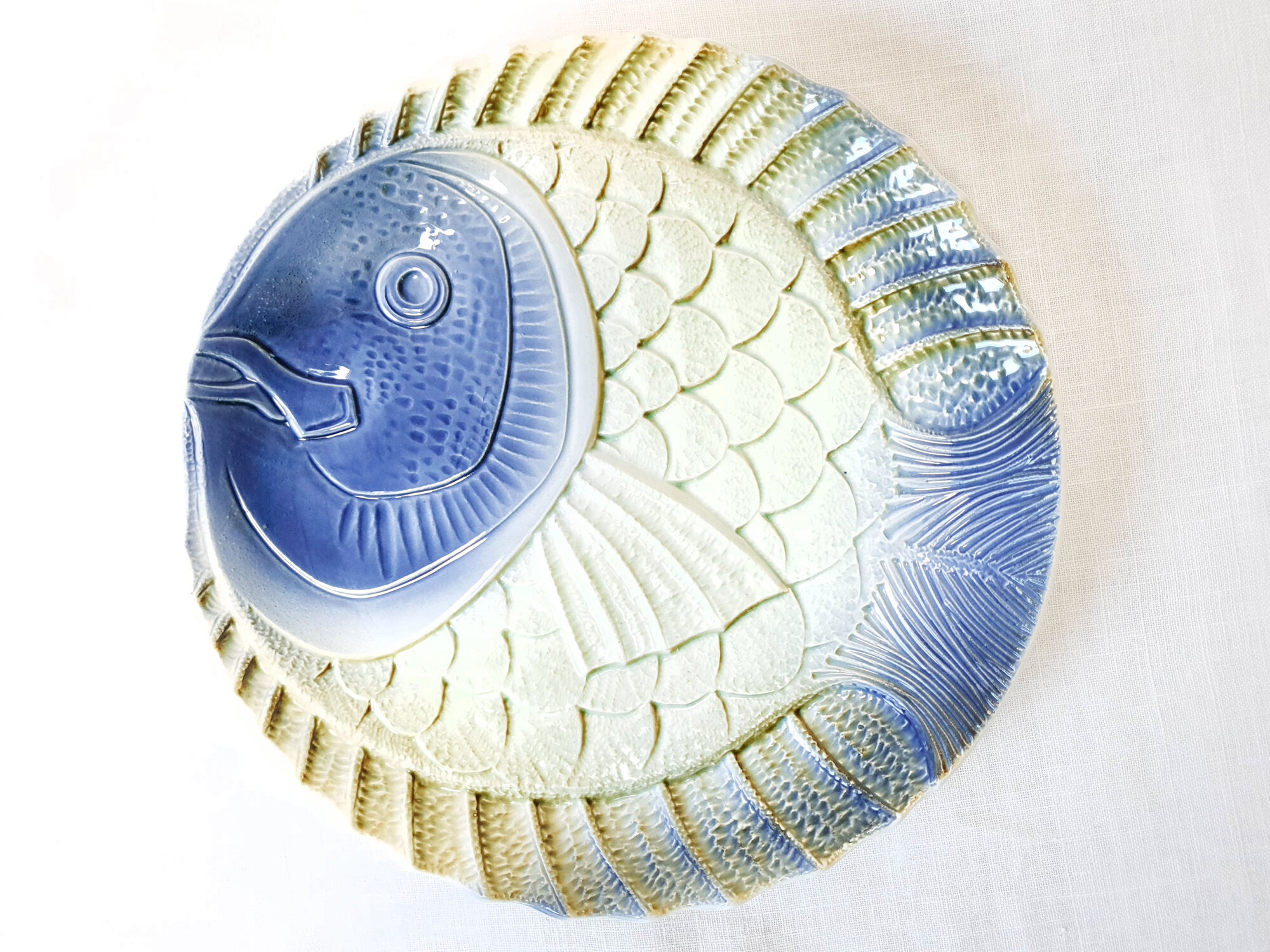 Fish service 8 plates and a large dish / Manufacture française Sarreguemines