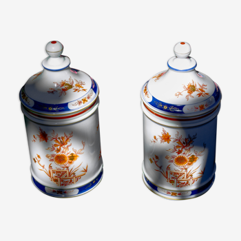 2 porcelain jars