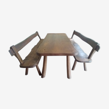 Table and benches in solid oak