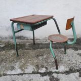 Ancien bureau d'enfant monobloc