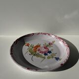 Sicilian plate pink hand-painted floral pattern