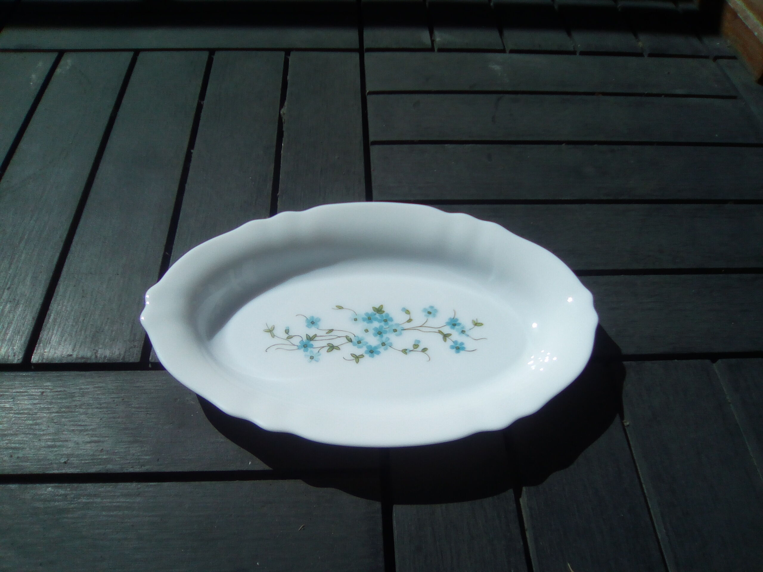 Dish/large butter dish arcopal service veronica forget-me-not