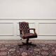 Chaise de bureau Chesterfield anglaise classique en rouge bordeaux