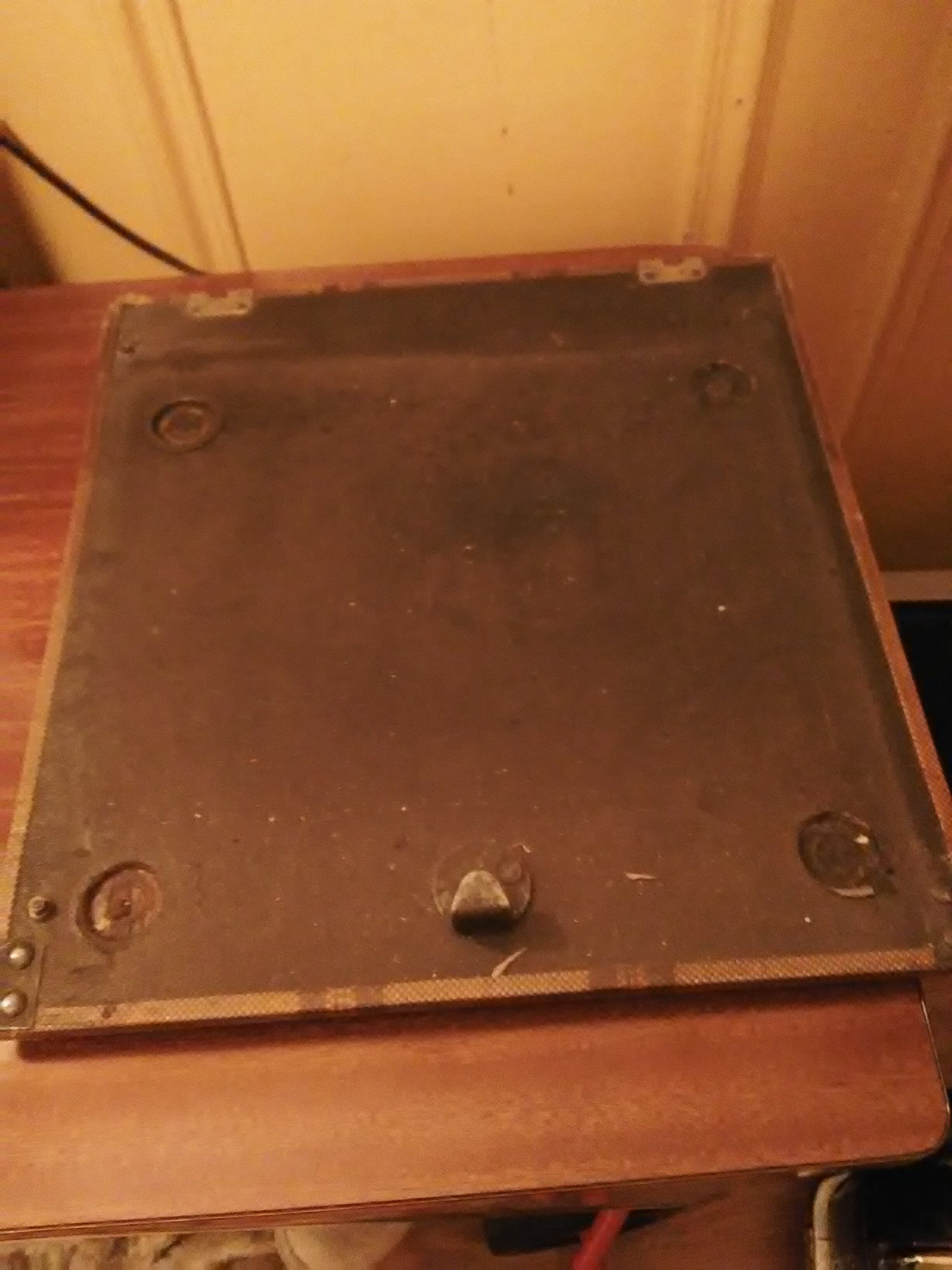 Typewriter Hermes 2000