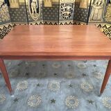 Scandinavian dining table with two extensions