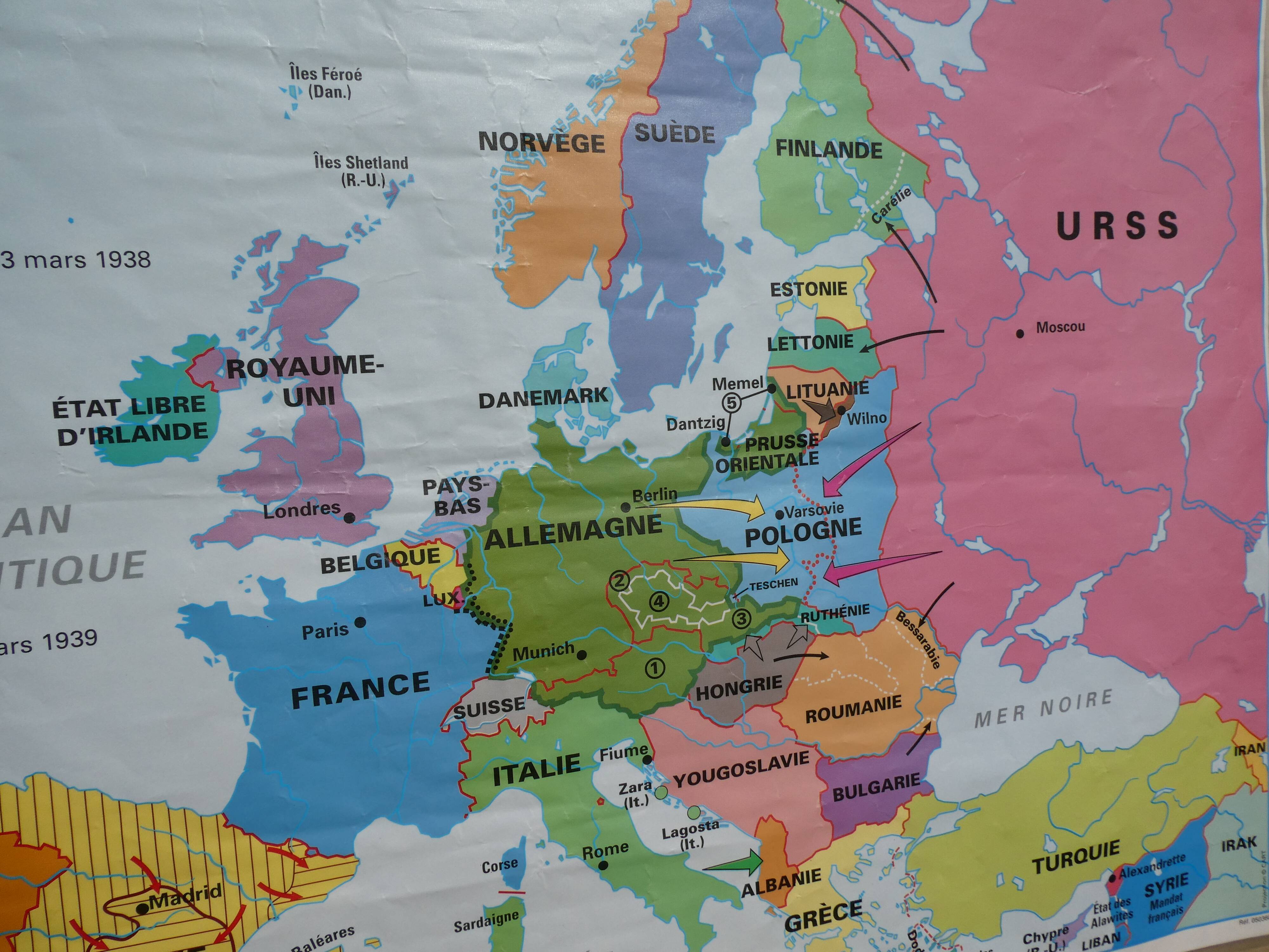 Vintage school map MDI Europe - Second War