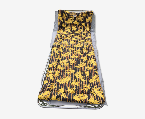 Vintage camping folding ramy bed