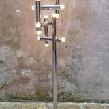 Lampadaire en métal chromé dans le gout de Reggiani, années 70