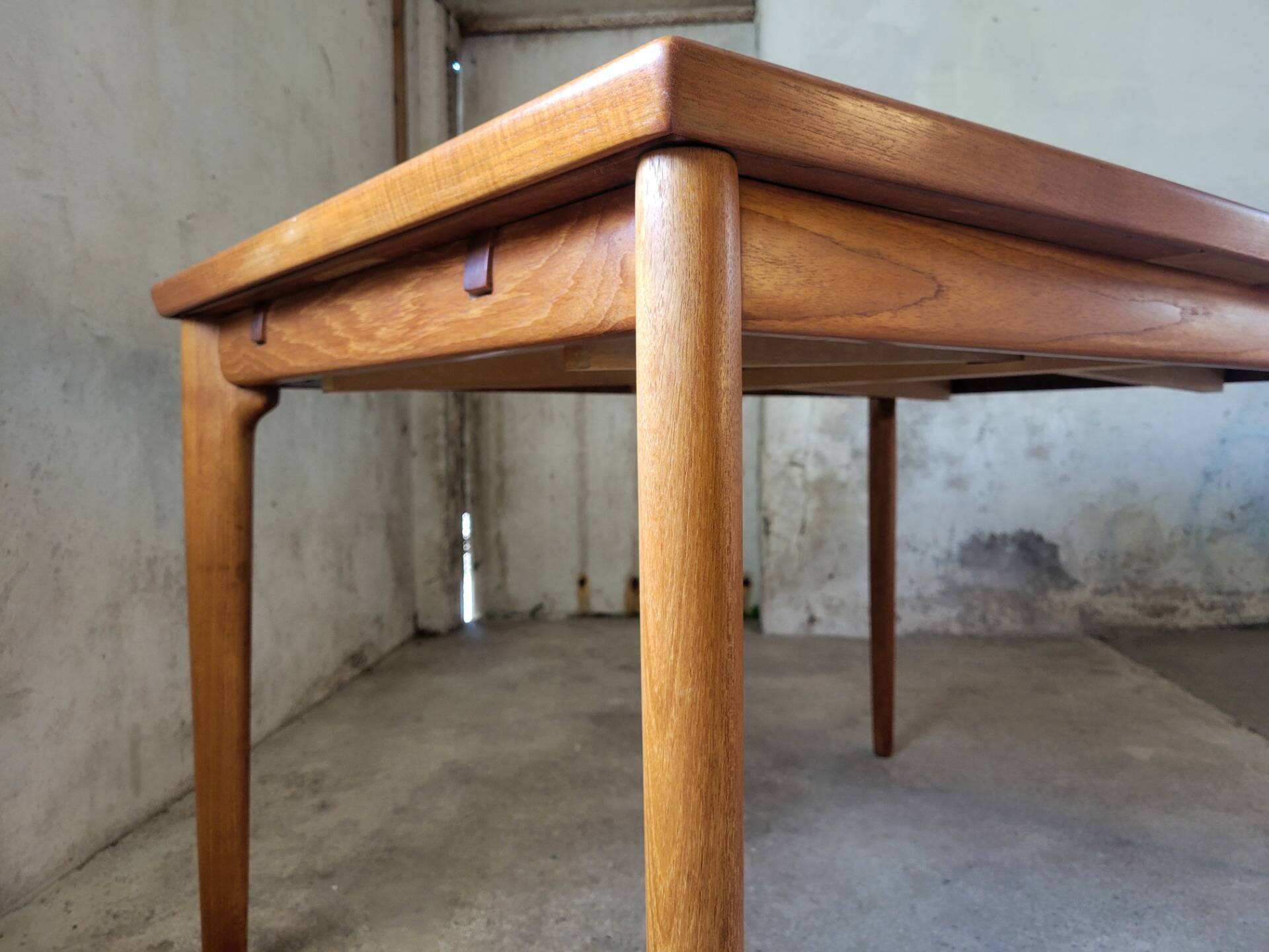 Table à manger extensible en teck par Grete Jalk pour Glostrup